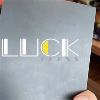 Lustro w kolorze róży